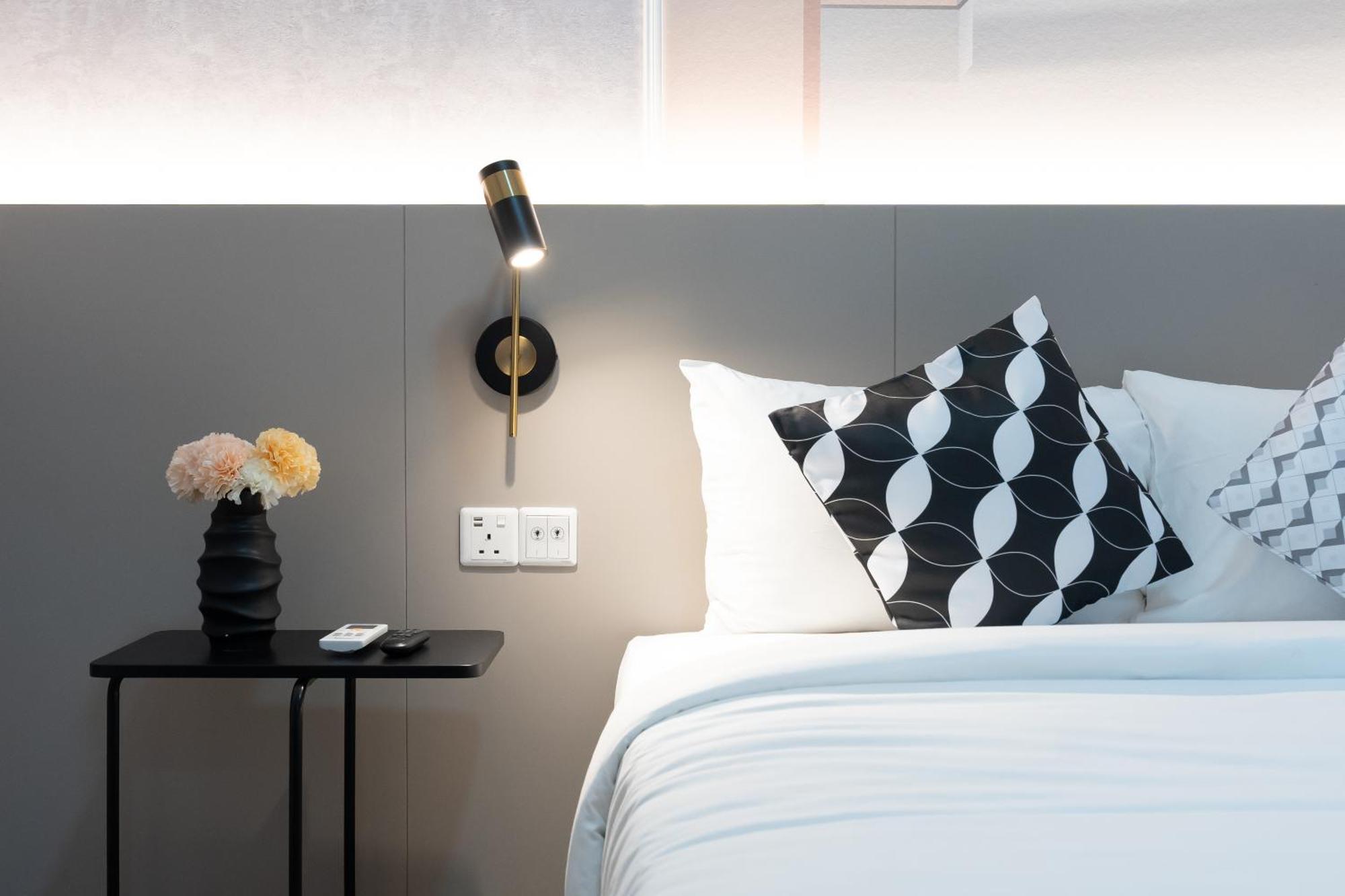 Mossaz Mana-Mana Suites Kuala Lumpur Petaling Jaya Esterno foto