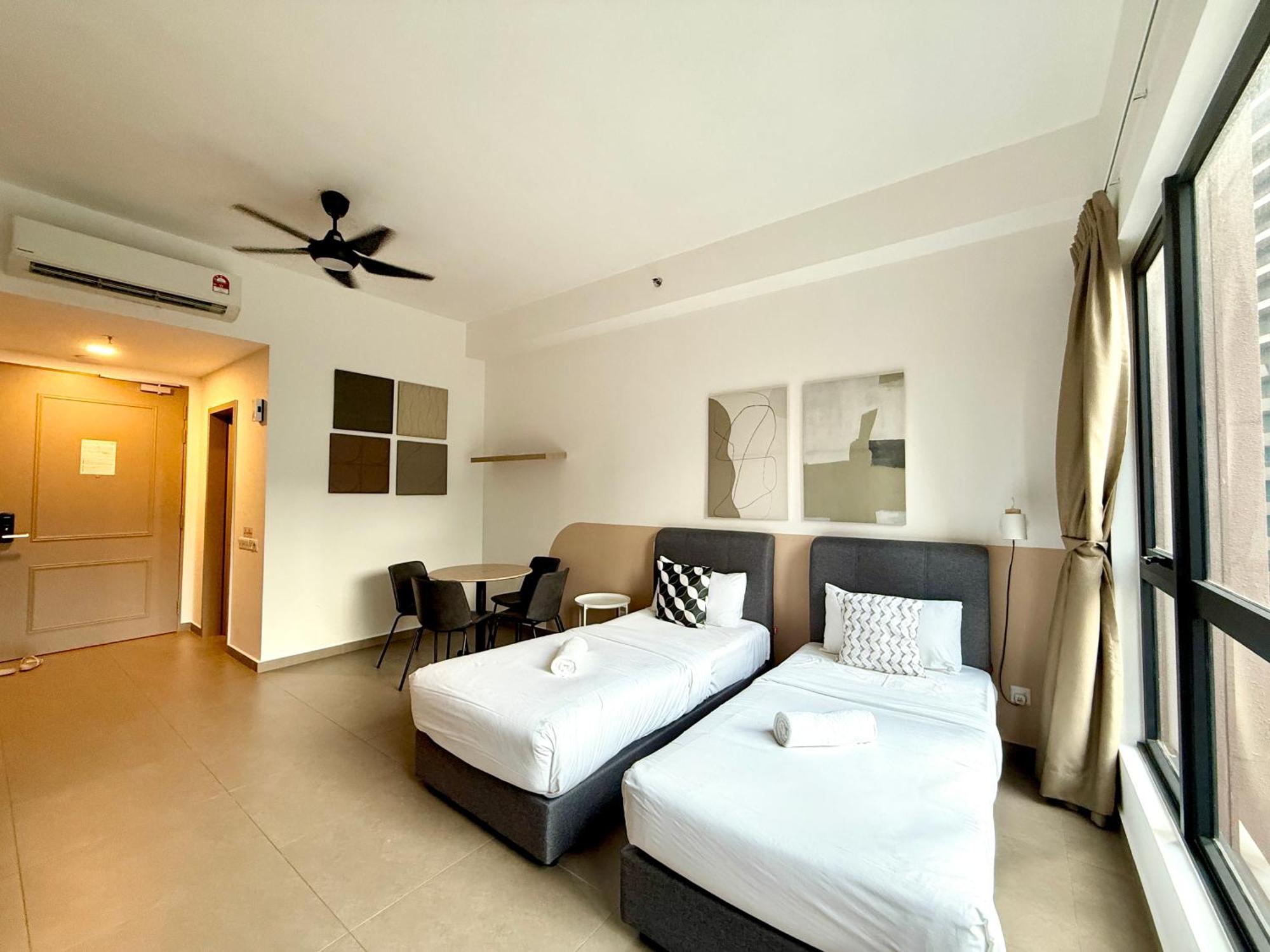 Mossaz Mana-Mana Suites Kuala Lumpur Petaling Jaya Esterno foto